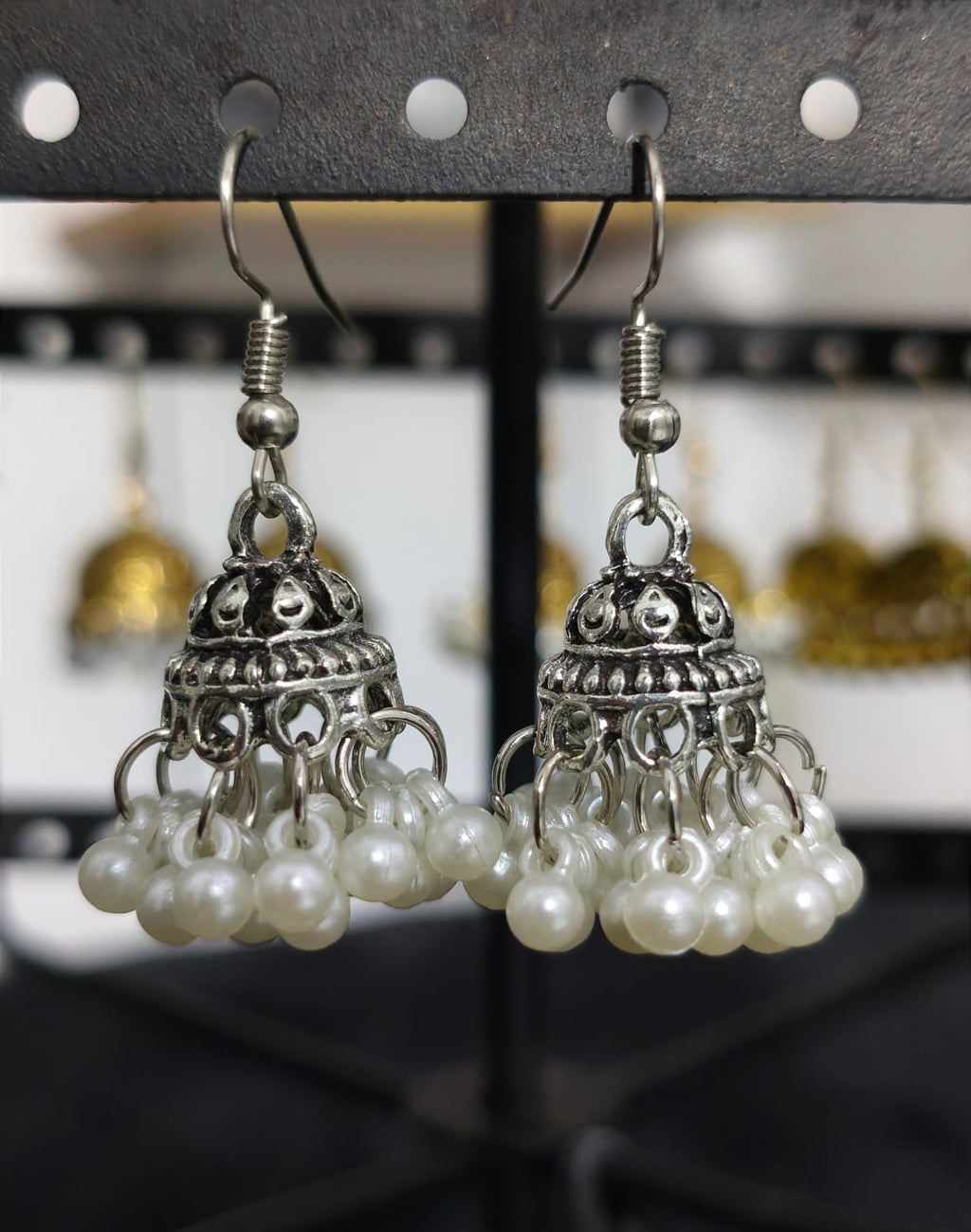 Attractive Traditional Jhumkas With Free Delivery