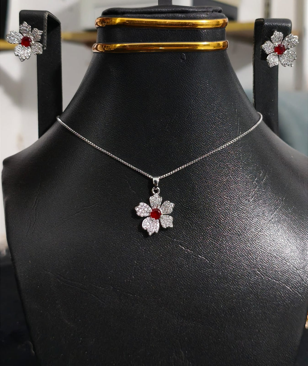 Stylish Elegant Jewelry Set With Free Delivery